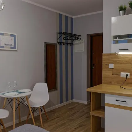 Habitación en casa particular Lazur *