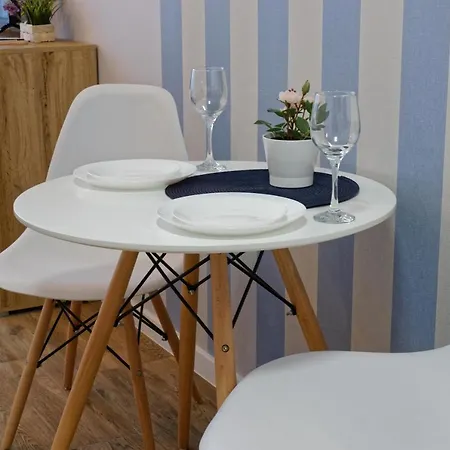 Habitación en casa particular Lazur *