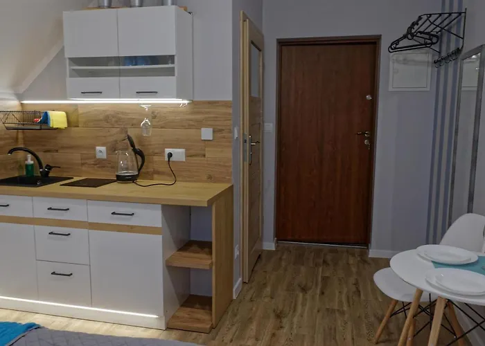 Privatunterkunft Lazur *